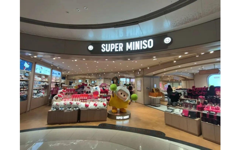 咖啡战火蔓延！名创优品试水咖啡，跨界杀入餐饮市场？The coffee war is spreading! Miniso's trial coffee, cross-border entry into the catering market?