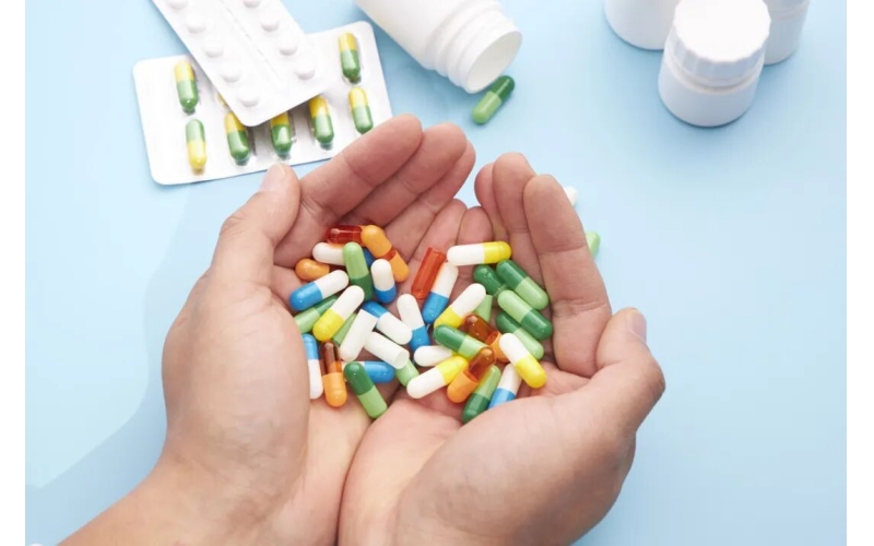 这几类药物，绝不能与咖啡同服These types of drugs should never be taken together with coffee